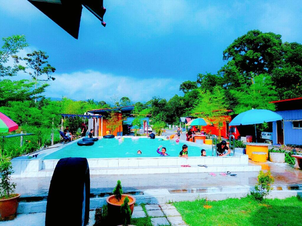 5 Stone Cabin Chalet Taiping Bagian luar foto