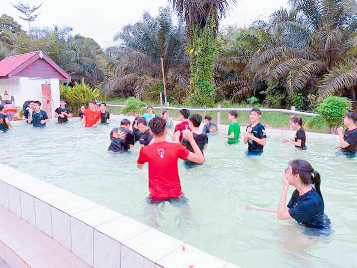 5 Stone Cabin Chalet Taiping Bagian luar foto